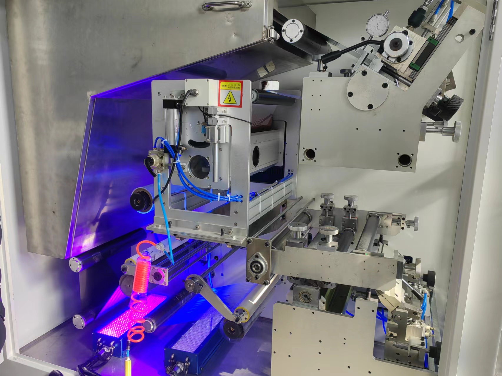 �z��Ϳ���C